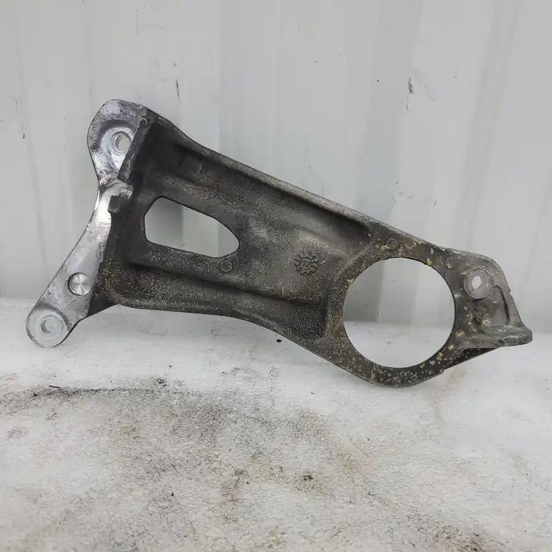(new ref. 518327460) driven pulley support Prix Cassé